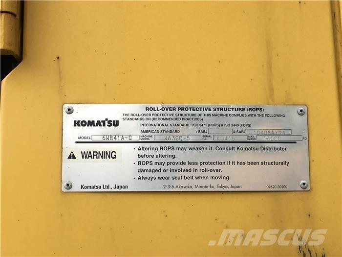 Komatsu WA 320-5 Фронтальные погрузчики