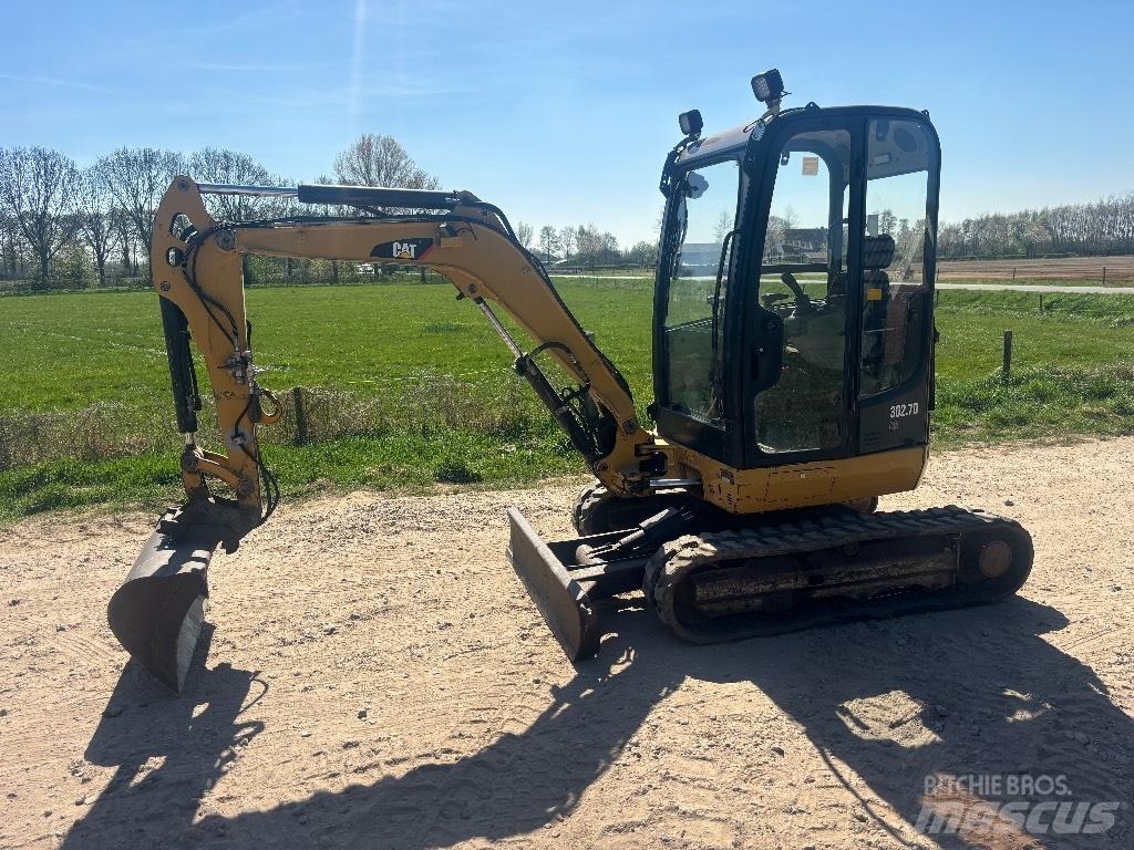 CAT 302.7 D Мини-экскаваторы