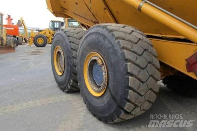 Bell B45E Шарнирно-сочленённые самосвалы