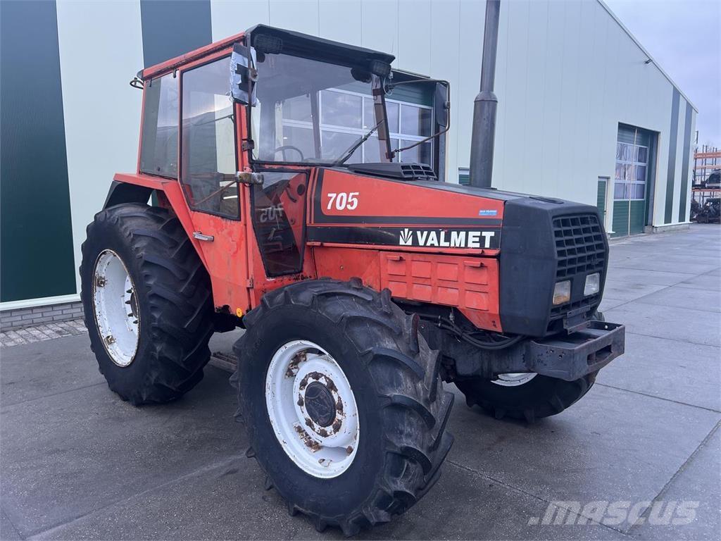 Valtra Valmet 705 Трактора
