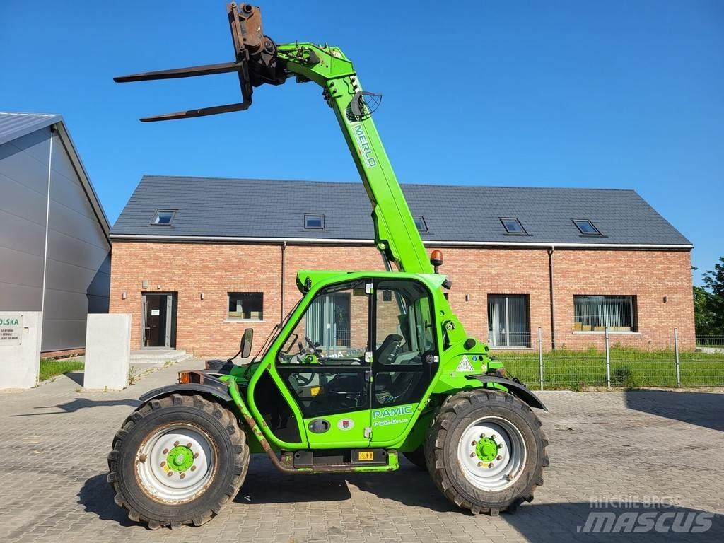 Merlo P32.6 PLUS Многофункциональные сельскохозяйственные погрузчики