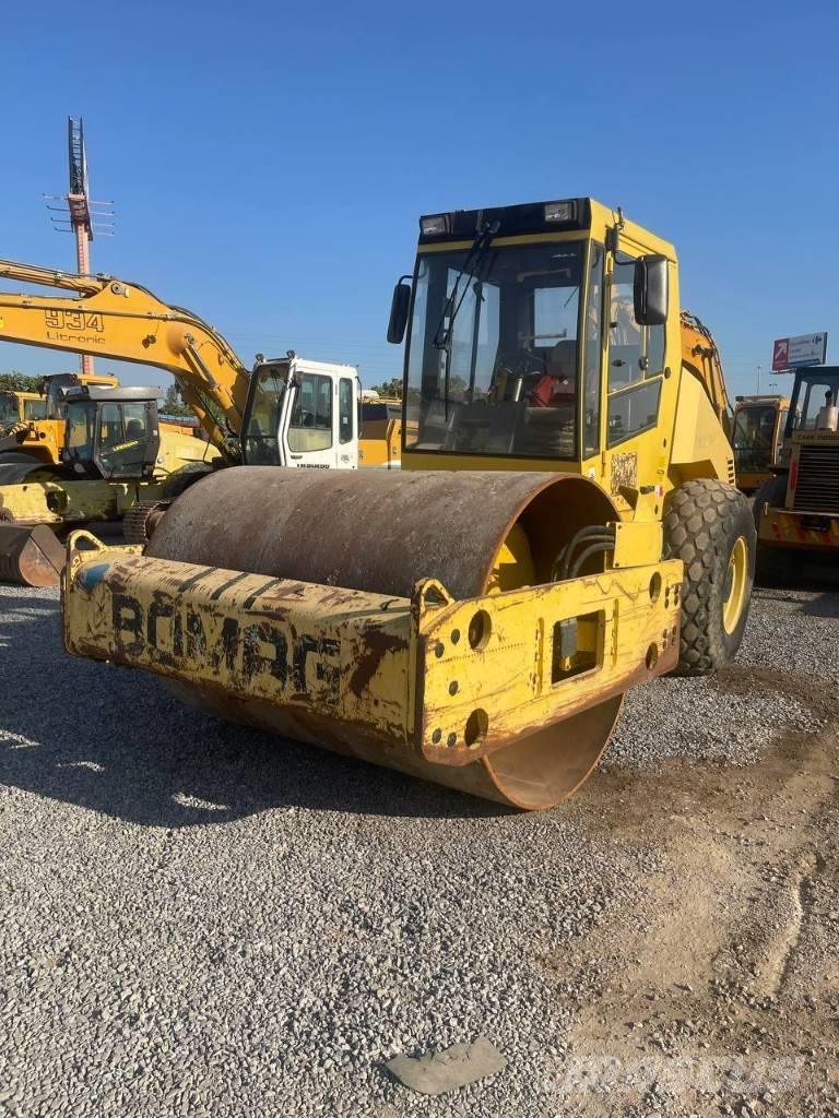 Bomag BW 213 D-3 Грунтовые катки