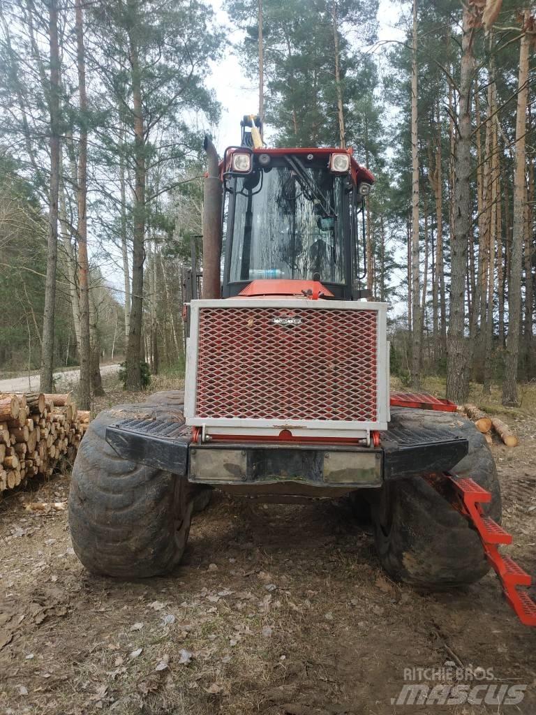 Komatsu 860.4 Форвардеры