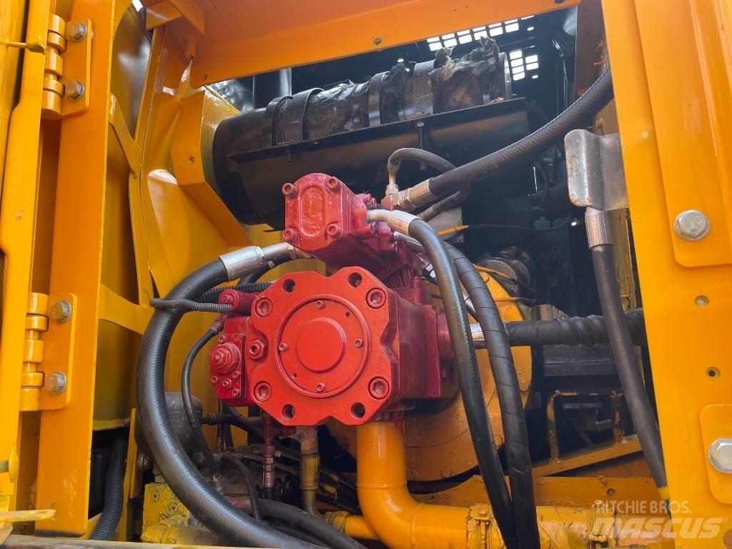 Hyundai R150W Колёсные экскаваторы