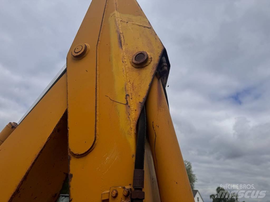 Komatsu WB 97 R-5EO Экскаваторы-погрузчики
