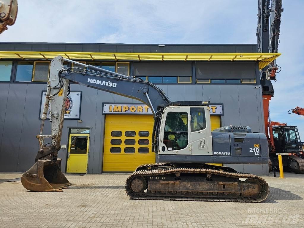 Komatsu PC210LC-8 Гусеничные экскаваторы