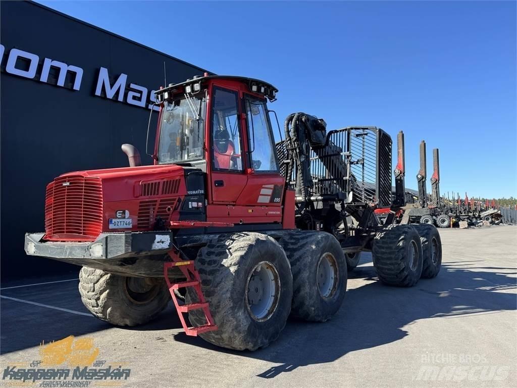 Komatsu 895 Форвардеры