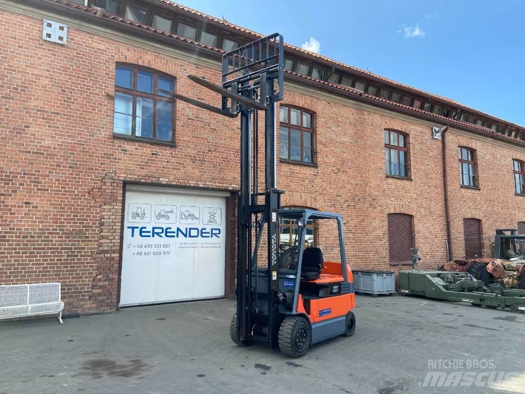Toyota 7FBMF35 Электропогрузчики