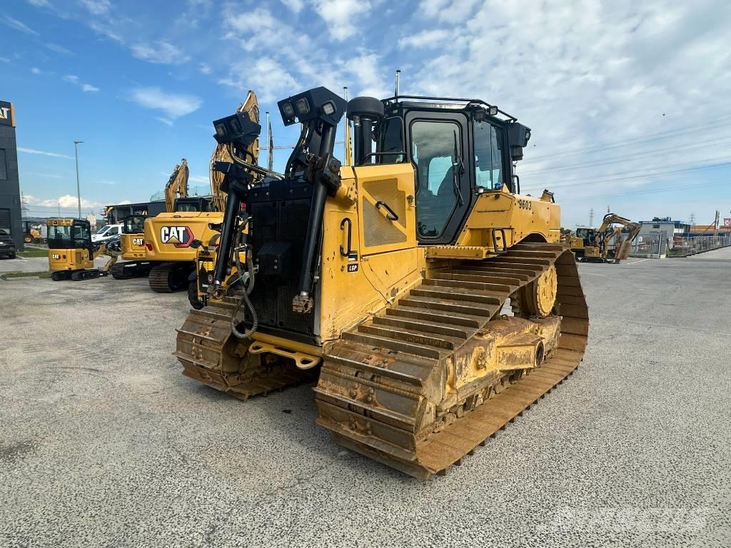 CAT D 6 XE Гусеничные бульдозеры