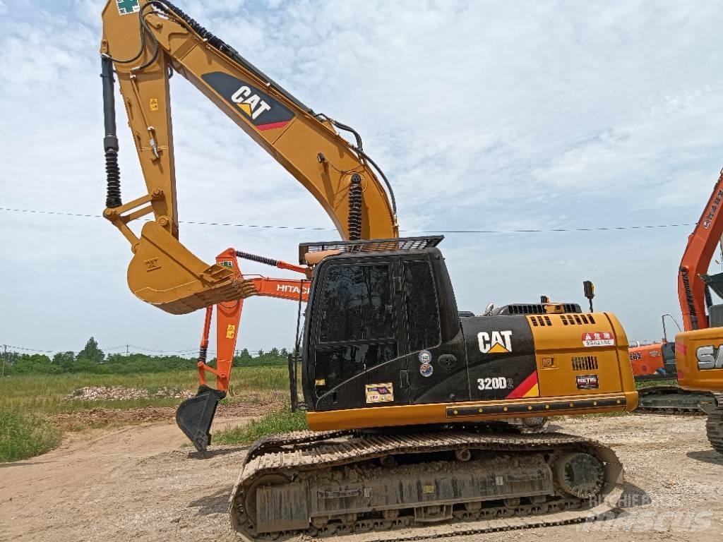 CAT 320D2 Малые экскаваторы 7т-12т