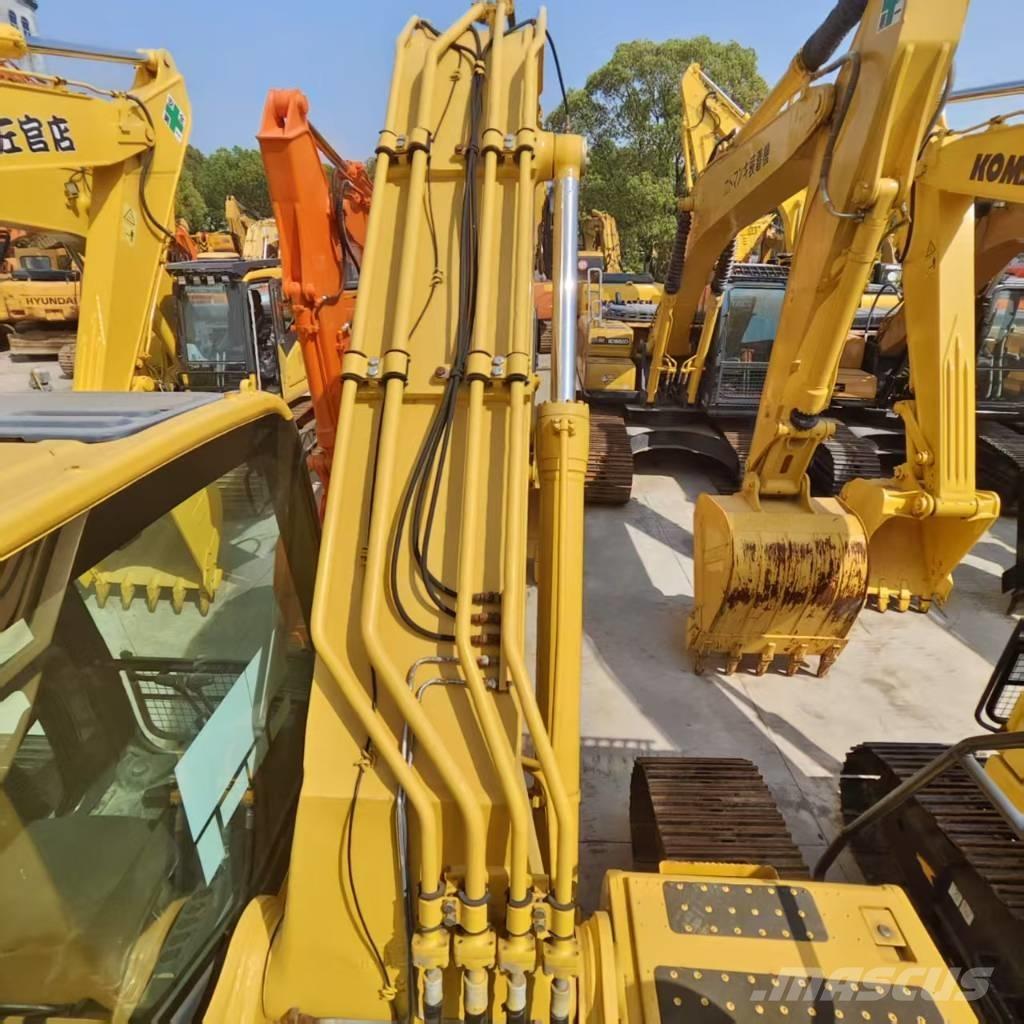 Komatsu PC 220-8 Гусеничные экскаваторы