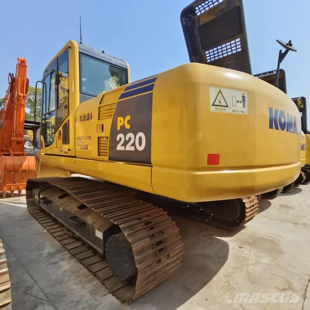 Komatsu PC 220-8 Гусеничные экскаваторы