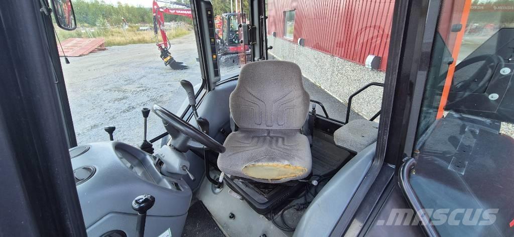 Valtra A 75 Трактора