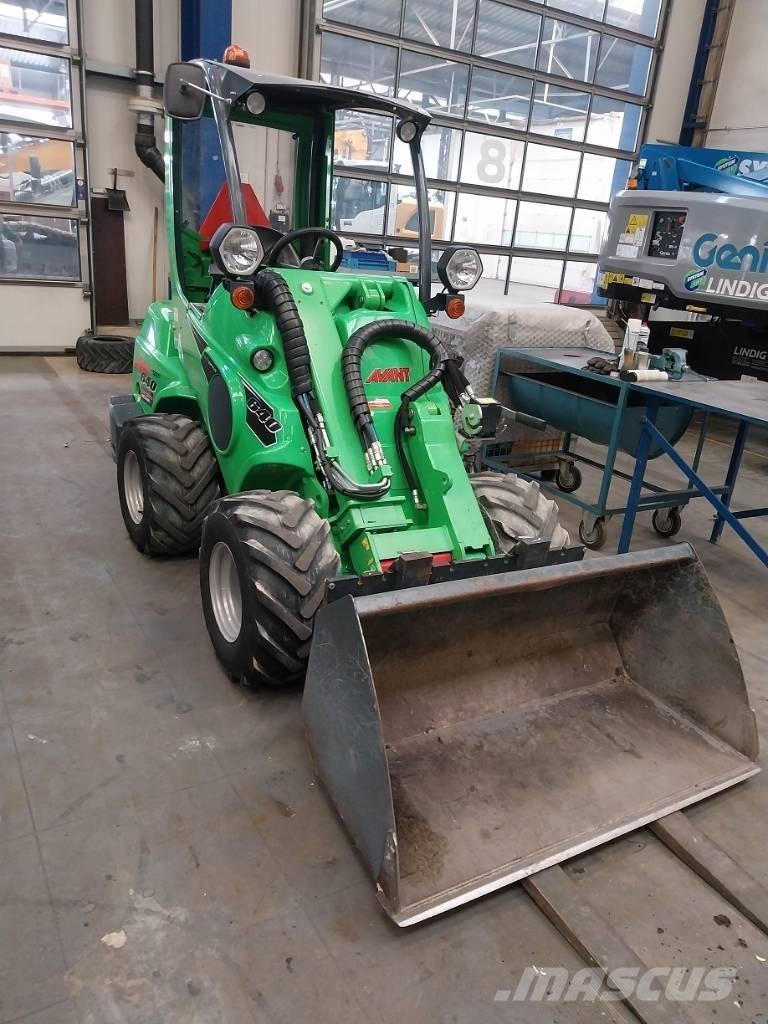 Avant 640 Мини-погрузчики