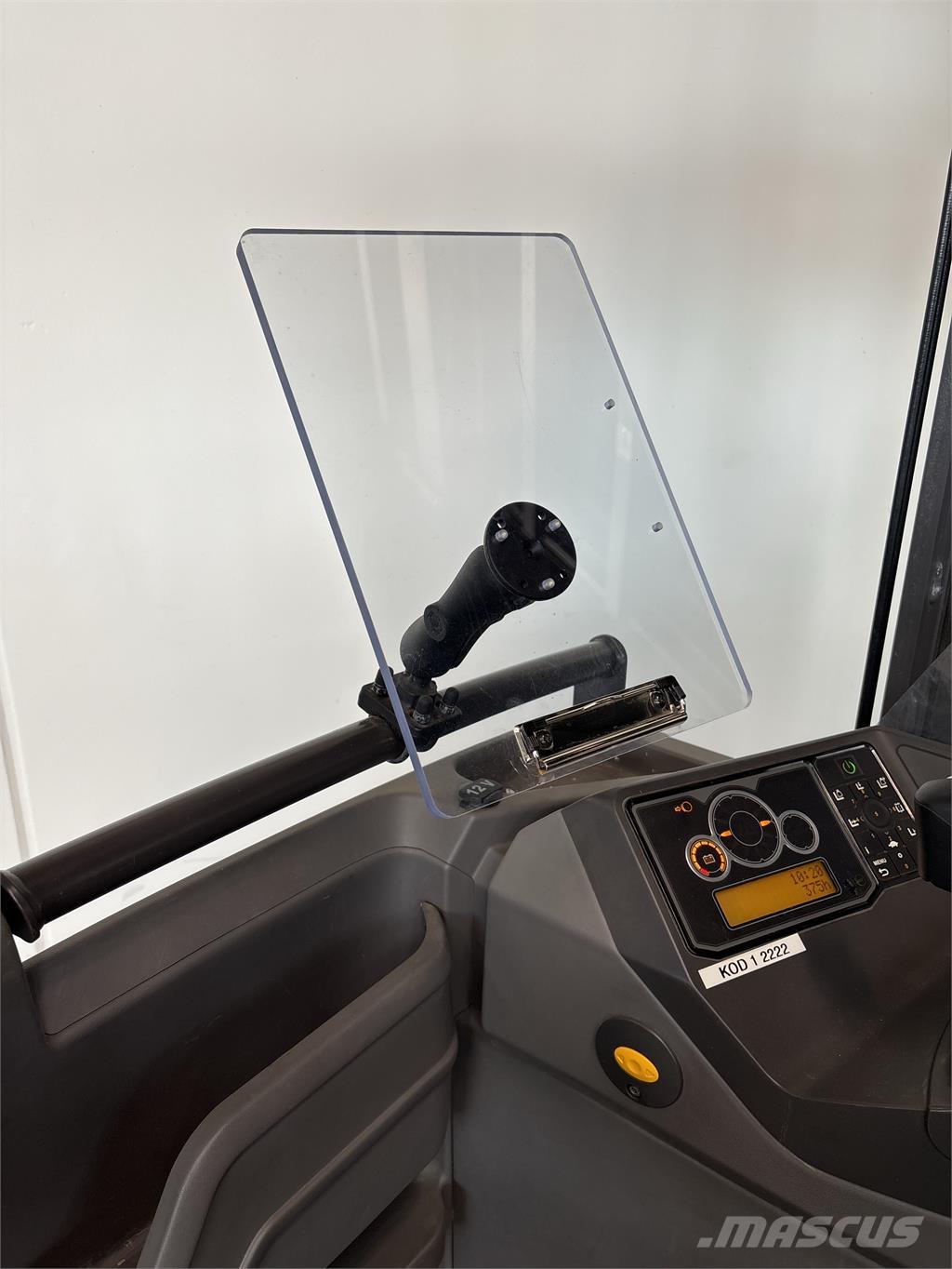 Atlet UMS160 Ричтраки