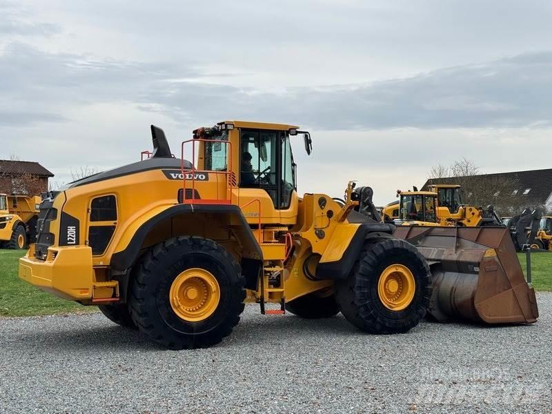 Volvo L 220 H Фронтальные погрузчики