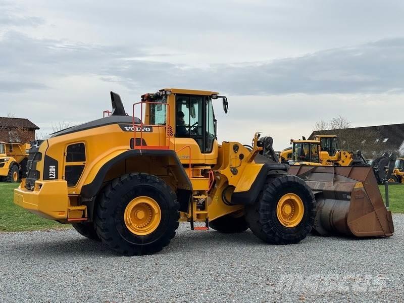 Volvo L 220 H Фронтальные погрузчики
