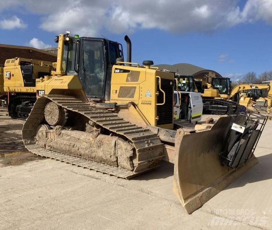 CAT D 6 N LGP Гусеничные бульдозеры