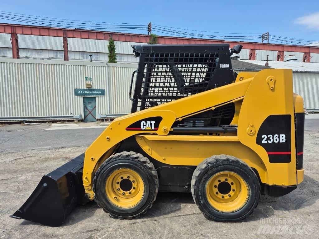 CAT 236 B Мини-погрузчики