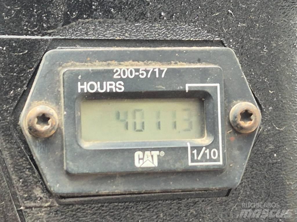 CAT 236 B Мини-погрузчики