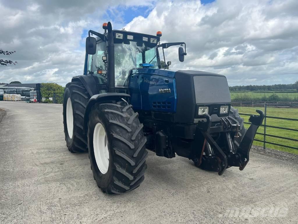 Valtra 8950 HiTech 4 Трактора