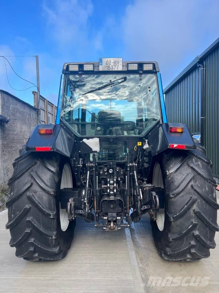 Valtra 8950 HiTech 4 Трактора