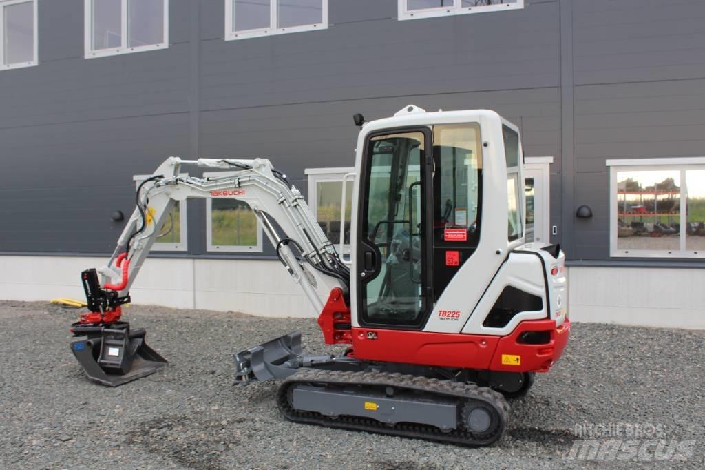 Takeuchi TB 225 Мини-экскаваторы
