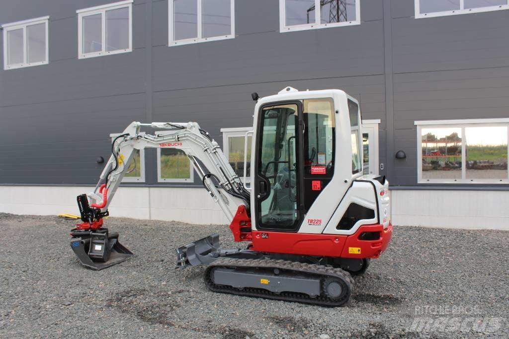 Takeuchi TB 225 Мини-экскаваторы