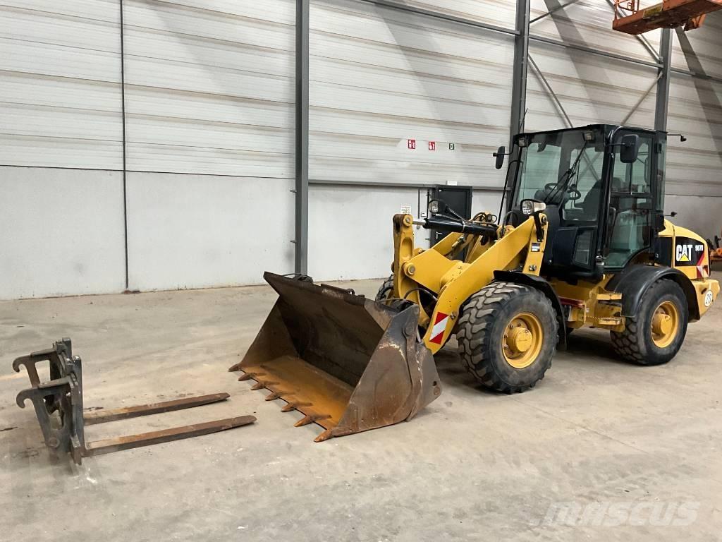 CAT 907 H 2 Фронтальные погрузчики