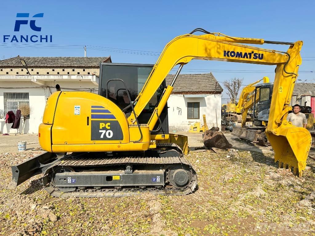 Komatsu PC70-8 Гусеничные экскаваторы