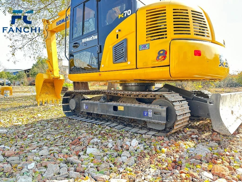 Komatsu PC70-8 Гусеничные экскаваторы
