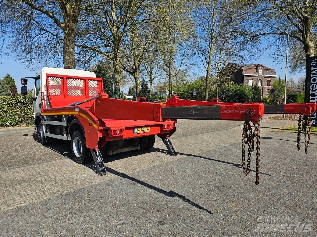 DAF LF 220 Скиповые погрузчики