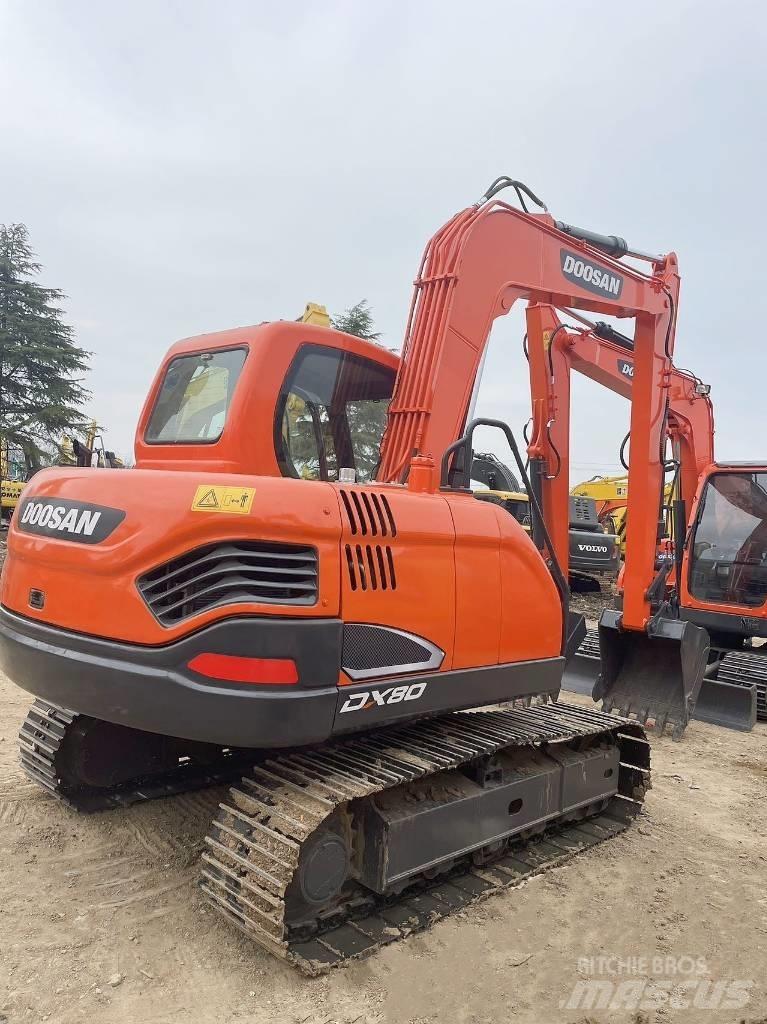 Doosan DX80 Малые экскаваторы 7т-12т