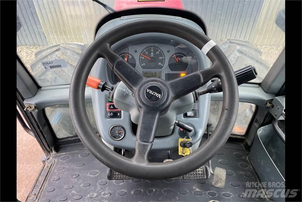 Valtra T153 Трактора