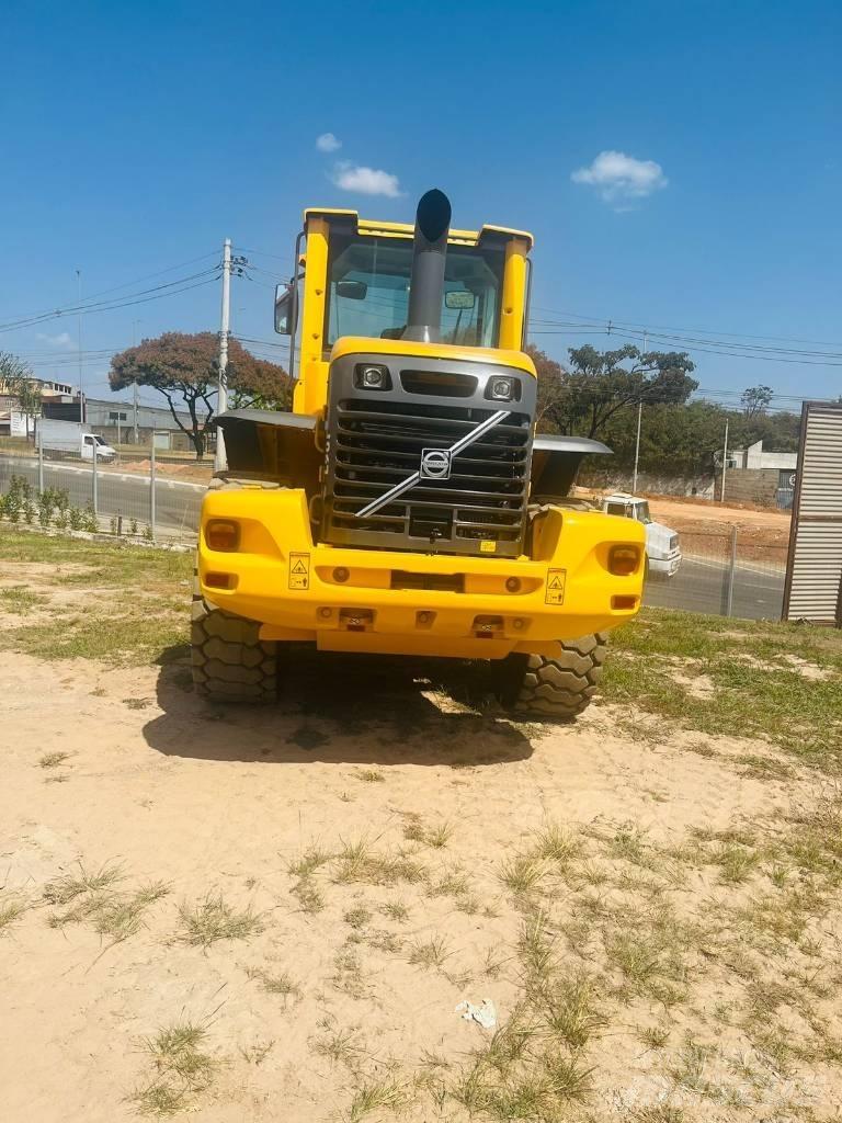 Volvo L 90 F Фронтальные погрузчики