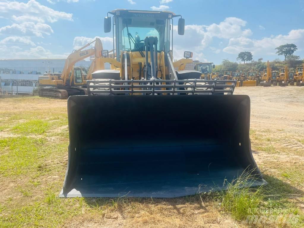 Volvo L 90 F Фронтальные погрузчики
