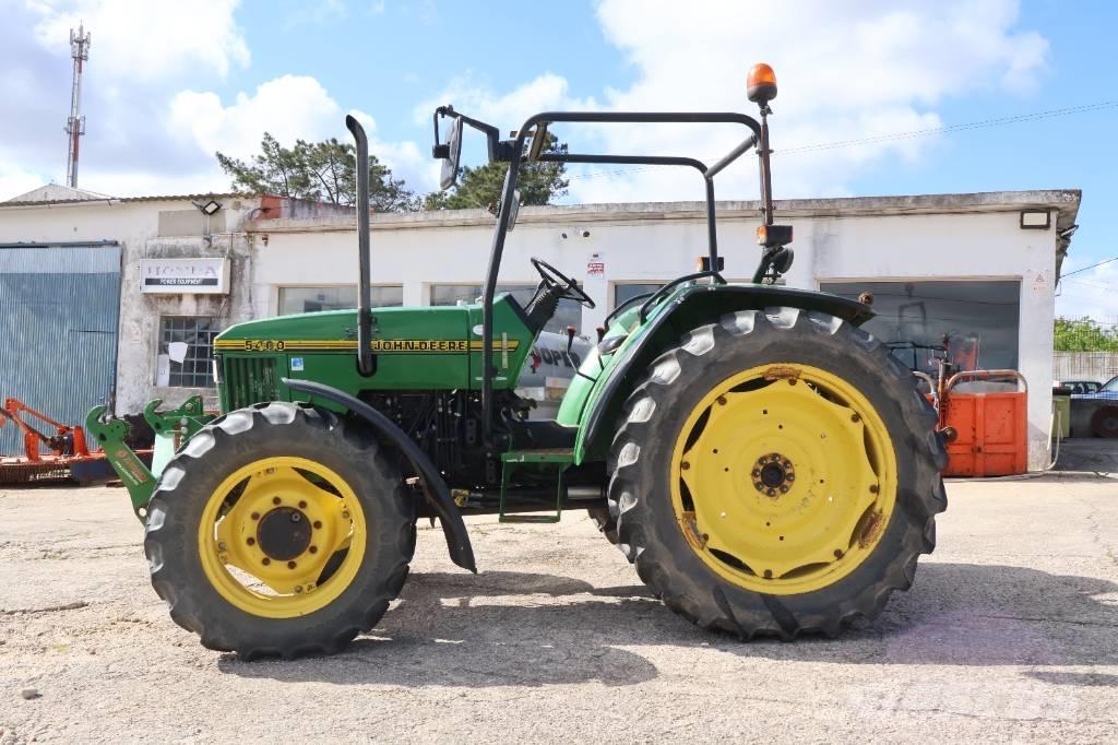 John Deere 5400 Трактора
