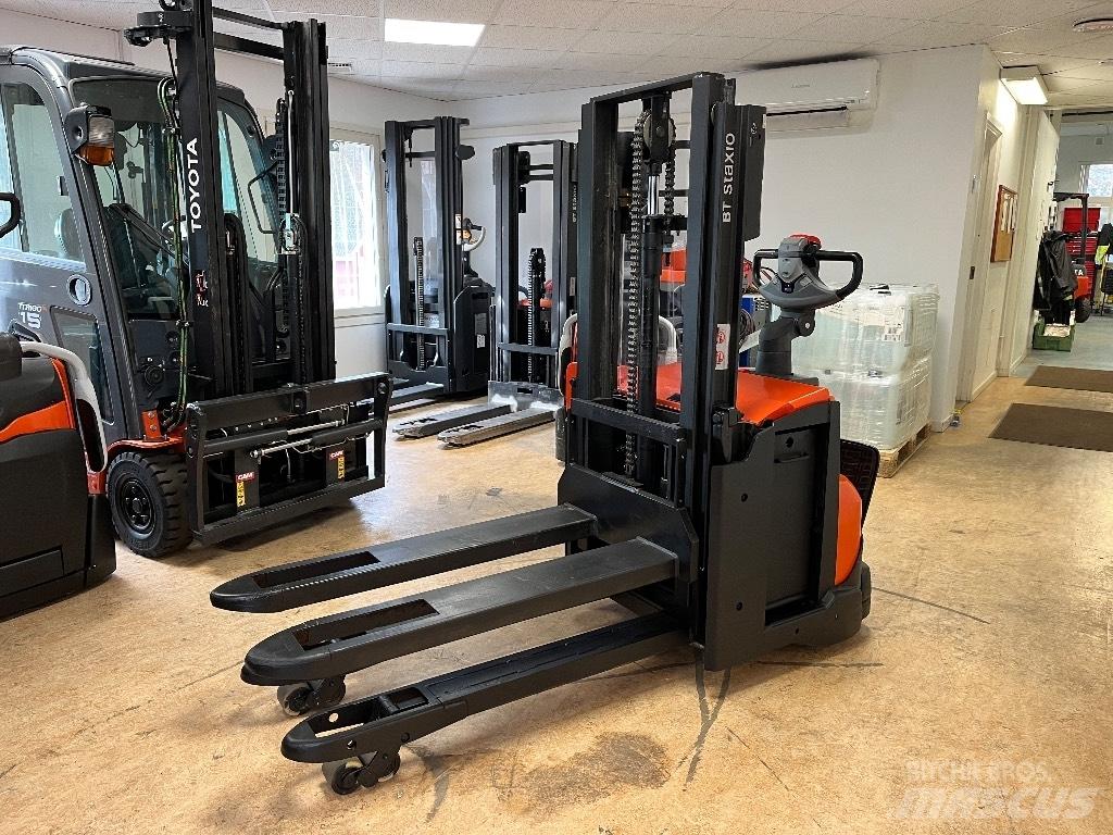 BT SWE 200 D Ручные штабелёры с электроподъёмом