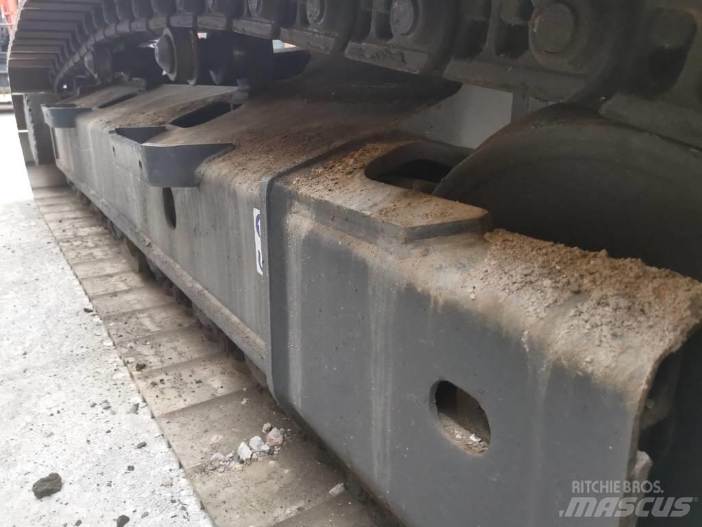 Komatsu PC 200 LC-8 Гусеничные экскаваторы