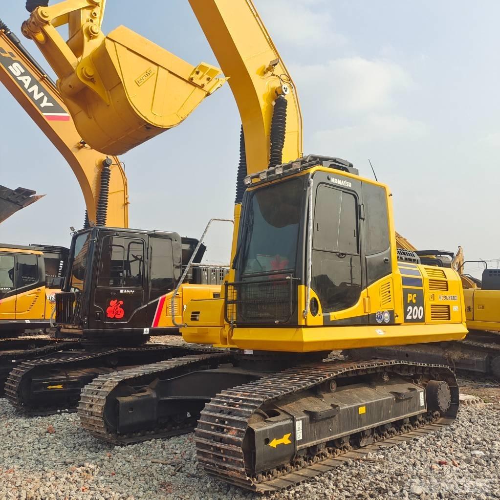 Komatsu PC 200-8 Гусеничные экскаваторы