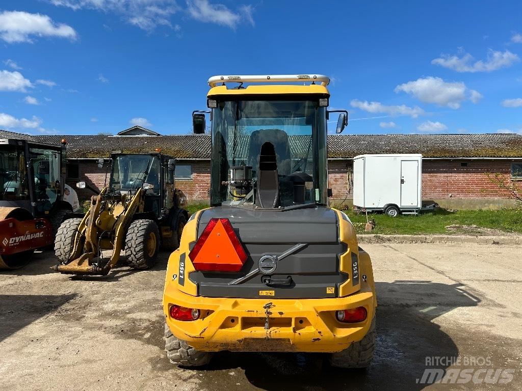 Volvo L 35 G Фронтальные погрузчики