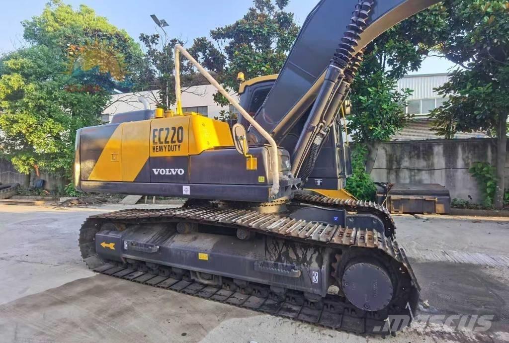Volvo EC 220 Гусеничные экскаваторы