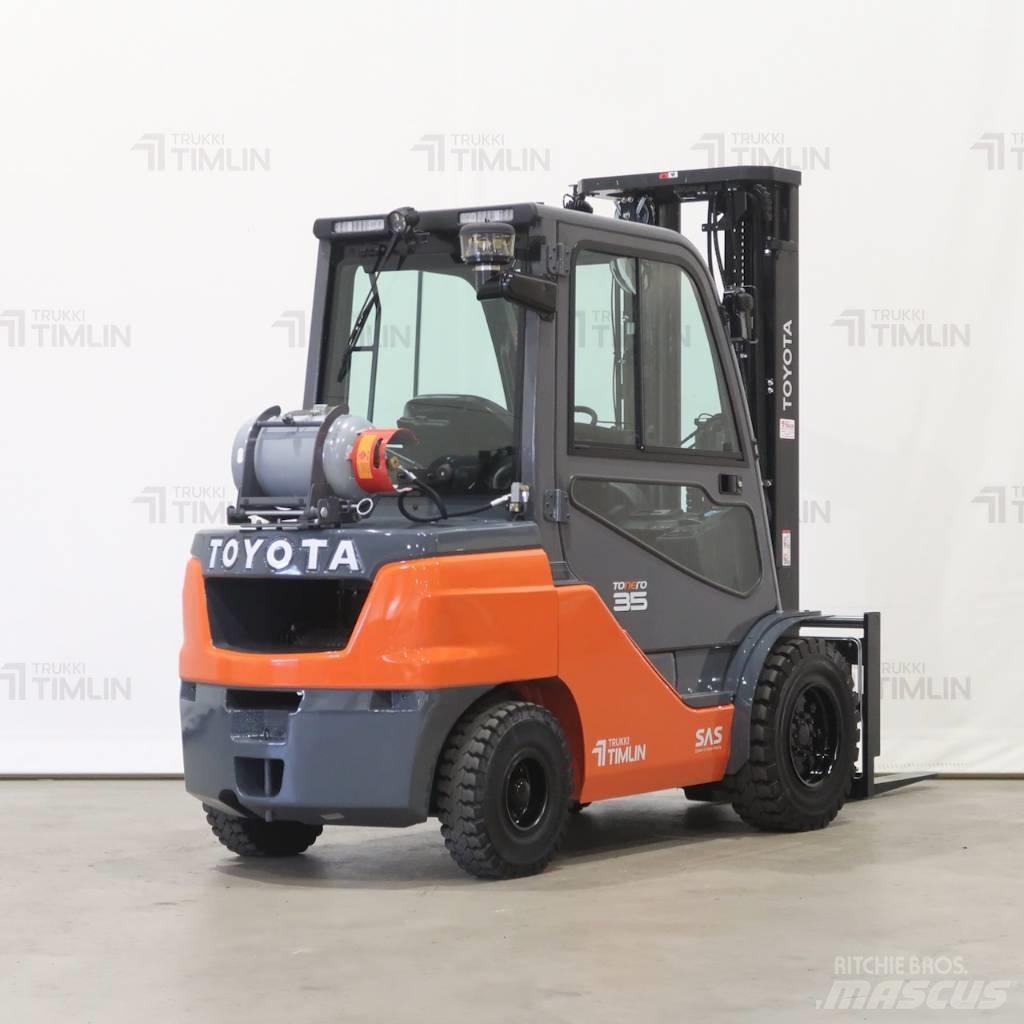 Toyota 02-8FGJF35 Газовые погрузчики