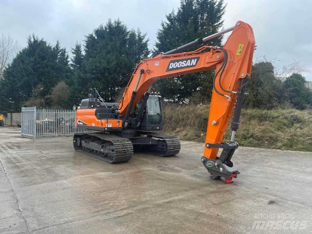 Doosan Dx300LC-7 Гусеничные экскаваторы