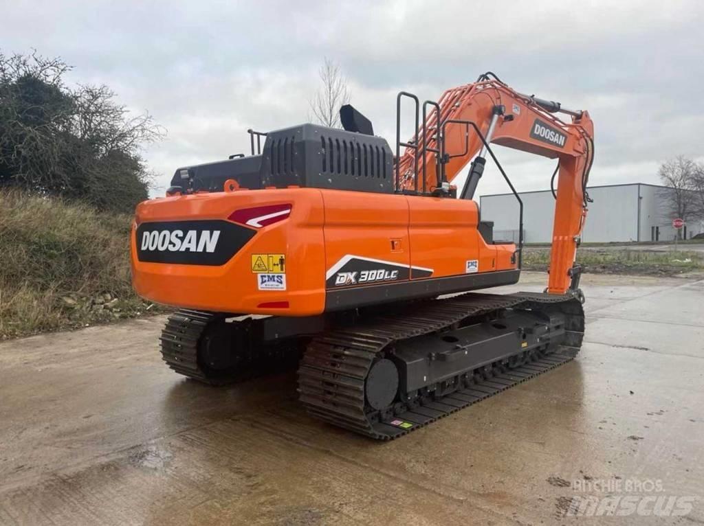 Doosan Dx300LC-7 Гусеничные экскаваторы