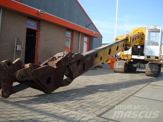 EWK TR2212LC Специальные экскаваторы