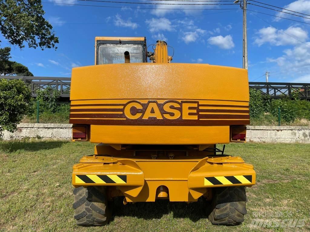 CASE 688 B Колёсные экскаваторы