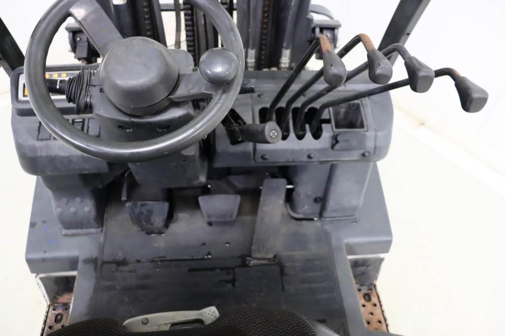 Nissan U1D2A20LQ Газовые погрузчики