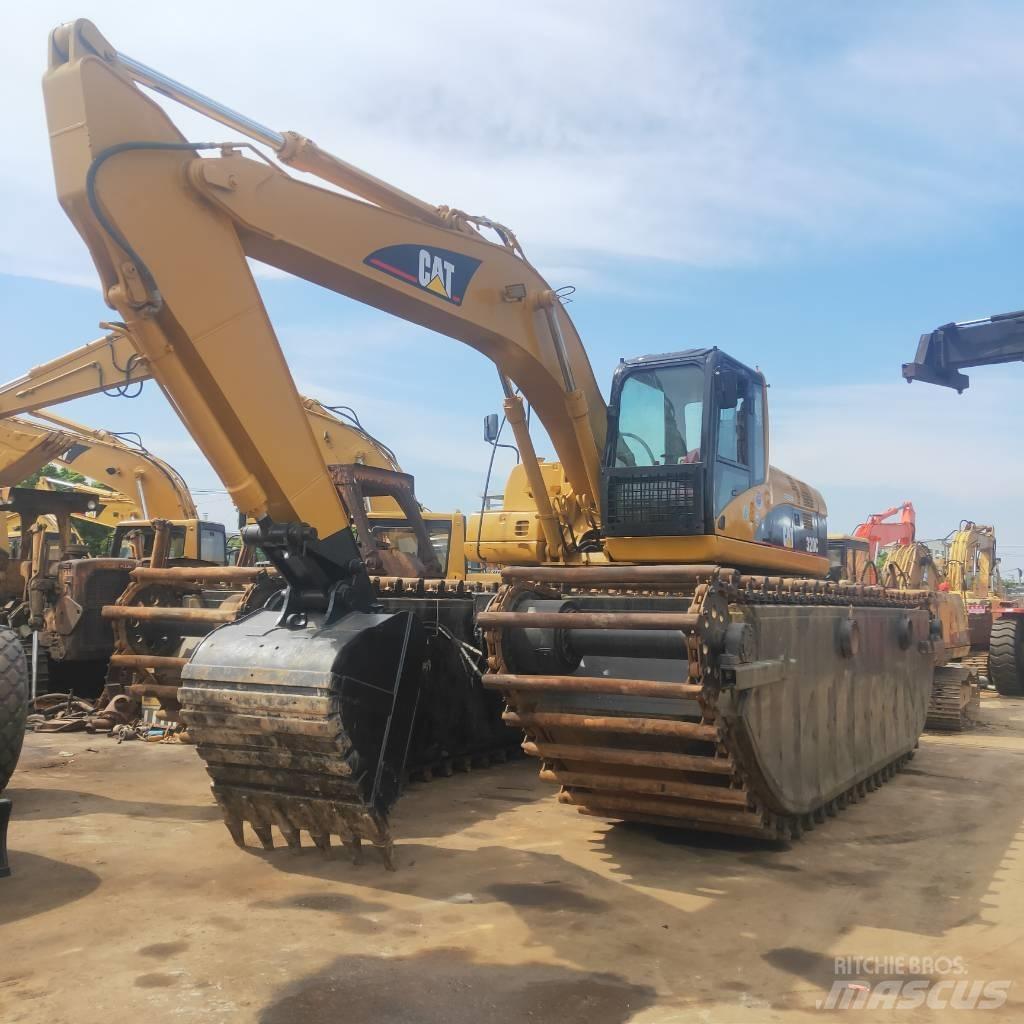 CAT 320C Экскаваторы-амфибии