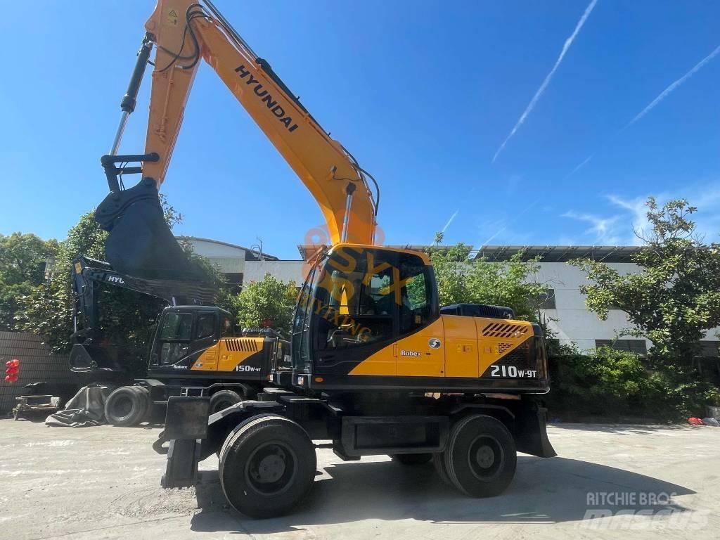 Hyundai Robex 210W-9 Колёсные экскаваторы
